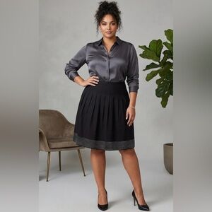 Chic Black Pleated Plus Size Skirt with Sequin Hem – Size 16, 27” Length